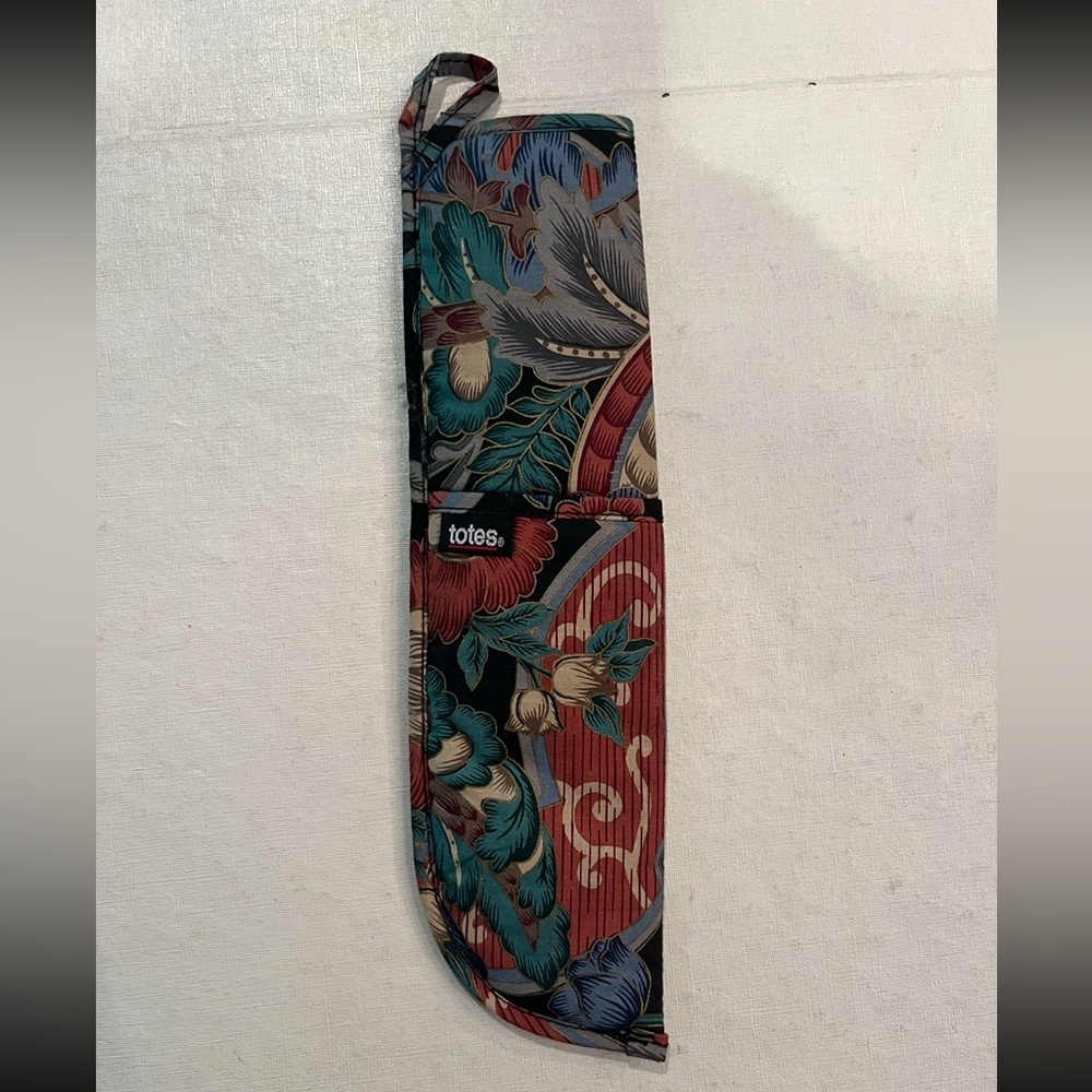 Vintage Totes Multicolor Floral curling iron/ flat iron Sleeve. Great for travel